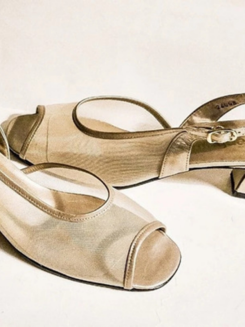 California Magdesians Women's Mesh Peep Toe Slingback Heels Sandals. Size 8M New